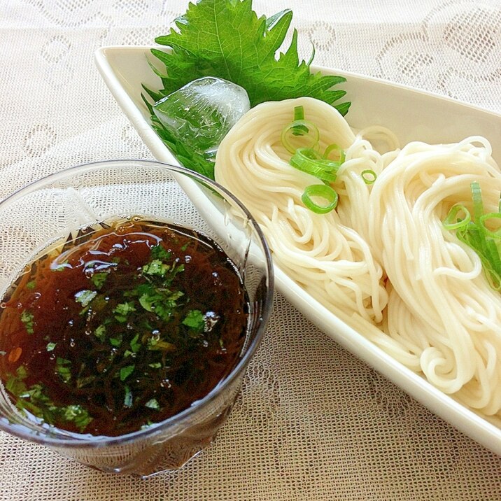 青じそ＆もずくのさっぱりそうめん